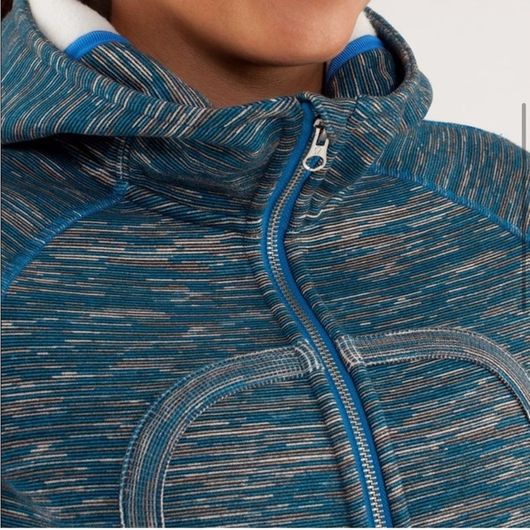 EUC- 💙Lululemon Blue and Creme We are From Space Scuba Hoodie *Stretch💙 - Picture 10 of 13